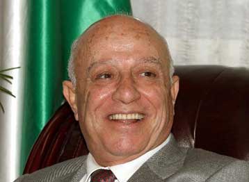 Εκεχειρία και διεθνή ειρηνευτική διάσκεψη ζητά ο Κορέι «βλέποντας» σε εκλογές το 2004