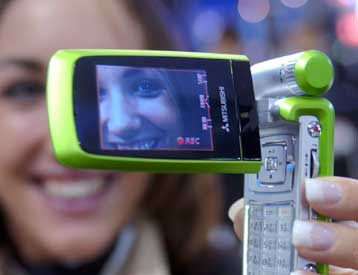 Ένα «μπιπ» ίσως αποτρέπει τη λήψη αδιάκριτων φωτογραφιών από κινητά με κάμερα