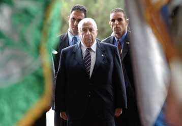 Εντός δέκα ημερών η συνάντηση του Αριέλ Σαρόν με τον Παλαιστίνιο πρωθυπουργό