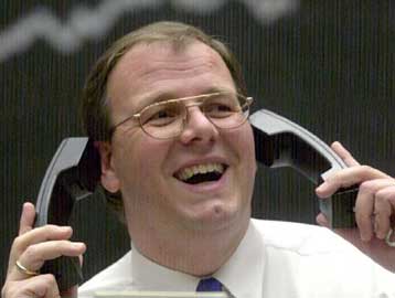 Ενισχύονται τα ευρωπαϊκά χρηματιστήρια την Πέμπτη