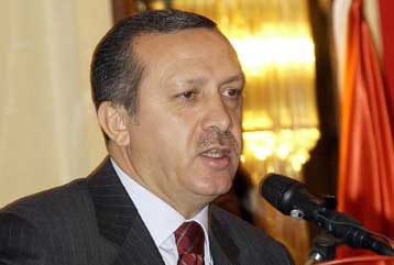 Διαψεύδει ο Ερντογάν  πληροφορίες ότι προτίθεται να μεταβεί στην ελεύθερη Κύπρο