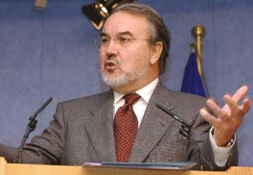 Προθεσμία ενός έτους ίσως δοθεί στη Γερμανία για το έλλειμμα, δηλώνει ο Πέδρο Σόλμπες