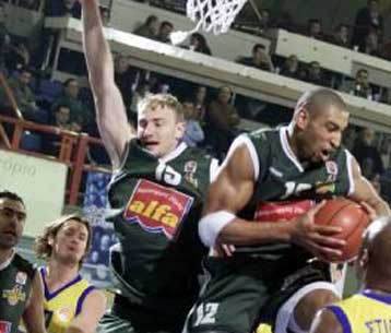 Συγκλονιστική νίκη του ΠΑΟΚ, 78-77 τον ΠΑΟ-Ασταμάτητο το Μαρούσι, επιστροφή για Περιστέρι