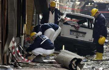 Το πρόσωπο ενός εκ των δραστών των επιθέσεων στην Πόλη κατέγραψε κάμερα ασφαλείας