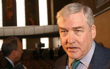 «Αρωμα» σκανδάλου πίσω από την παραίτηση του μεγιστάνα του Τύπου Κόνραντ Μπλακ