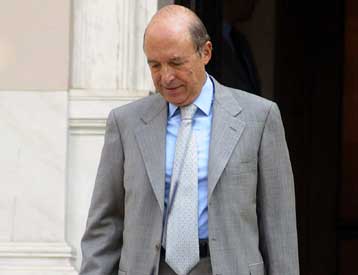 Όλα τα ενδεχόμενα εξετάζει ο Κ.Σημίτης με τις διαρροές από την Κοινοβουλευτική Ομάδα