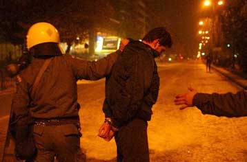 Οκτώ παραπομπές στον εισαγγελέα για τα επεισόδια στην πορεία του Πολυτεχνείου