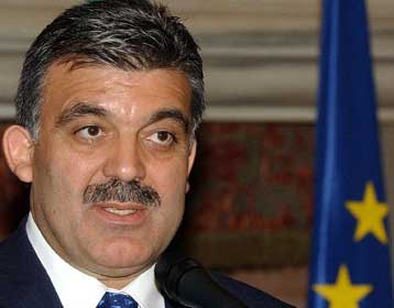 Ανοιχτό αφήνει ο Γκιουλ ενδεχόμενο συμμετοχής Αλ Κάιντα στις επιθέσεις στην Πόλη