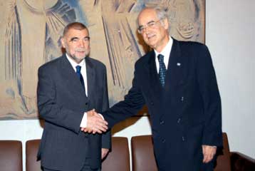 Υπέρ της ενίσχυσης των διμερών σχέσεων τοποθετήθηκαν Μέσιτς και Κακλαμάνης