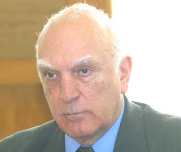 Ρυθμίσεις για τα οικονομικά των δήμων προωθούν τα υπουργεία Οικονομίας και Εργασίας