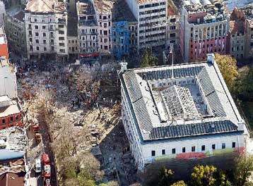 «Οχυρώνεται» η Πόλη μετά το διπλό χτύπημα – Ψυχραιμία ζητά από τους πολίτες ο Ερντογάν