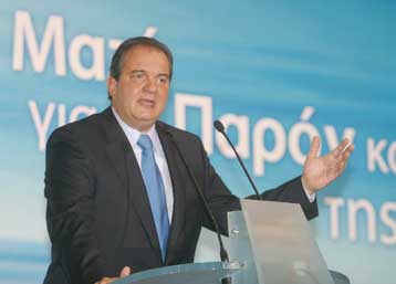 Για εγκατάλειψη της διακυβέρνησης κατηγόρησε ο Κ.Καραμανλής τον Σημίτη