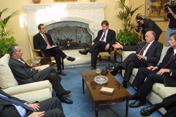 Λιγότερο αισιόδοξος για το Κυπριακό ο Τ.Γουέστον μετά τις επαφές στην Αγκυρα