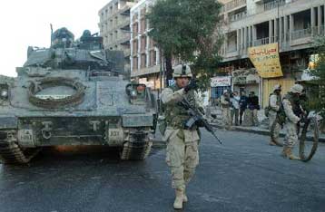 Τέσσερις πολίτες νεκροί, 20 τραυματίες από έκρηξη χειροβομβίδας στη Βαγδάτη