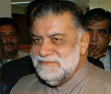 Κατάπαυση του πυρός απέναντι στην Ινδία ανακοίνωσε ο πρωθυπουργός του Πακιστάν