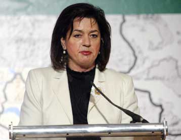 Στο ΠΑΣΟΚ δεν χρειαζόμαστε διαχειριστές της ήττας, δηλώνει η Βάσω Παπανδρέου