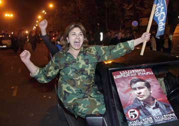 Έκκληση για ηρεμία από τη νέα πρόεδρο της Γεωργίας – «Θρίλερ» με τον Σεβαρντνάτζε