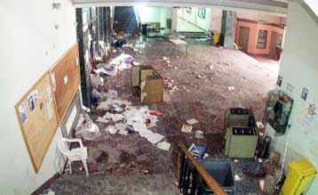 Εικόνες καταστροφής στη Φυσικομαθηματική Σχολή του ΑΠΘ – Εκλάπη αρχειακό υλικό