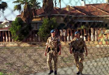 Παρατείνεται η θητεία της UNFICYP μέχρι τις 15 Ιουνίου του 2004