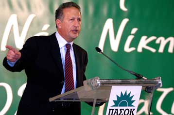 Βέβαιοι για την εκλογική νίκη του ΠΑΣΟΚ εμφανίσθηκαν Σκανδαλίδης και Παπαντωνίου