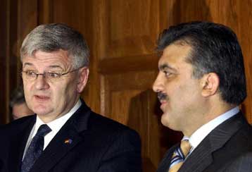 Η Γερμανία εκφράζει συμπαράσταση προς την Τουρκία στη μάχη κατά της τρομοκρατίας