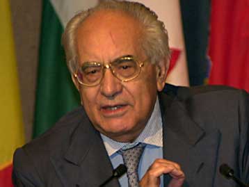 Για θεραπευτικούς λόγους η κοκαΐνη, παραδέχθηκε ο Ιταλός πρώην πρωθυπουργός Ε.Κολόμπο