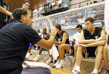 Με αποχώρηση από τη FIBA Europe League απειλεί ο ΠΑΟΚ