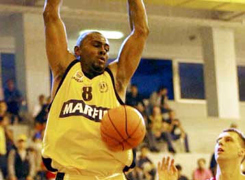 Επιστροφή του Αρτ Λονγκ στον Ηλυσιακό αντί του Ογιεντέζι