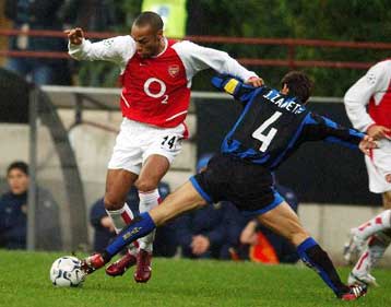 Ρονάλντο, Ανρί και Ζιντάν για τον τίτλο του κορυφαίου ποδοσφαιριστή της FIFA το 2003