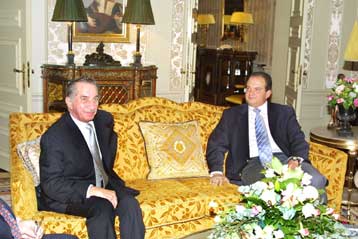 Βιώσιμη και λειτουργική λύση για το Κυπριακό ζήτησε ο Κ.Καραμανλής