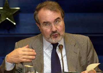 Οξύνεται η σύγκρουση της Κομισιόν με Γερμανία και Γαλλία για τα ελλείμματα