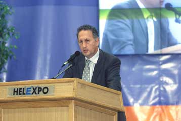 Έντονη κριτική στην κυβέρνηση από τους δημάρχους στο συνέδριο της ΚΕΔΚΕ