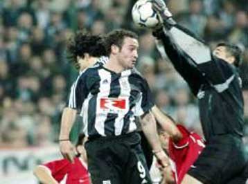 «Αντίο» στο Κύπελλο UEFA από τον ΠΑΟΚ, τον Αρη και τον Πανιώνιο