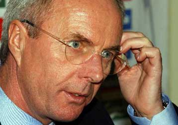 Μέχρι το Ευρωπαϊκό του 2008 θέλουν τον Έρικσον οι Αγγλοι στον πάγκο τους