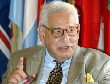 Επίτιμος καθηγητής του Πανεπιστημίου του Ντίσελντορφ αναγορεύεται ο Δ.Τσάτσος