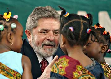 Η φτώχεια γεννά τρομοκρατία προειδοποιεί ο πρόεδρος της Βραζιλίας