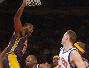 Συνεχίζεται το εκπληκτικό σερί επιτυχιών των Ιντιάνα Πέισερς – Νίκη επί των Σίξερς