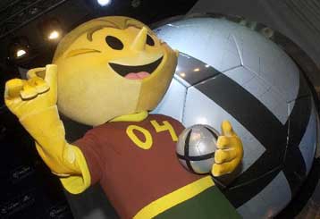 Από ημερολόγιο πλοίου πήρε το ονομά της η μπάλα του EURO 2004