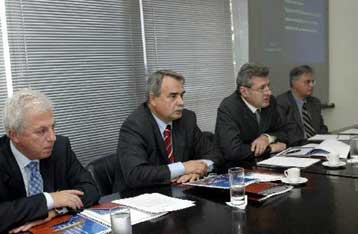 Σε κοινοπραξία για έρευνα και παραγωγή στη Λιβύη συμμετέχουν τα ΕΛΠΕ