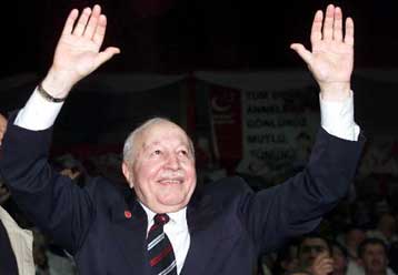 Νέα καταδίκη Ερμπακάν για κατάχρηση πόρων του Κόμματος της Αρετής