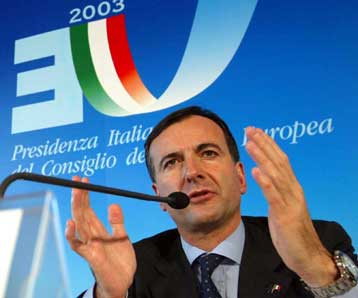 Την ανάγκη στενότερης συνεργασίας των «25» με τις χώρες της Μεσογείου τόνισε ο Φρατίνι