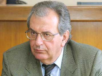 Νέα αντιπαράθεση κυβέρνησης – αντιπολίτευσης για την αξιοπιστία του προϋπολογισμού