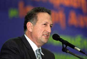 Νομοθετική απαγόρευση στη συμμετοχή βουλευτών σε off shore εταιρείες