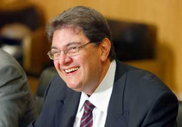 Στην τελική ευθεία η ίδρυση Εμπορευματικών Κέντρων – Διεθνές αεροδρόμιο στο Ηράκλειο