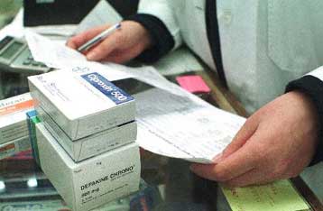 «Πονοκέφαλος» στο υπουργείο Ανάπτυξης για τις τιμές των φαρμάκων