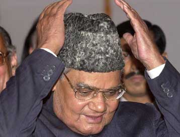 Ενισχυμένη η ινδική κυβέρνηση από την έκβαση των τοπικών εκλογών σε τέσσερα κρατίδια