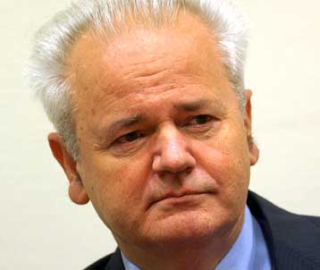 Μπροστά στις δημοσκοπήσεις το κόμμα του Κοστούνιτσα – Το παρών δίνει ο Μιλόσεβιτς