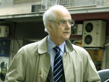 Δεν θα απασχολήσει τη Βουλή η τροπολογία για τα «κόκκινα φανάρια»