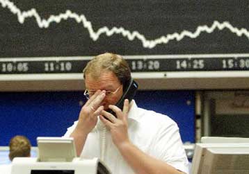 Σε αρνητικό έδαφος τα ευρωπαϊκά χρηματιστήρια την Παρασκευή