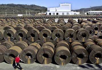 Επικροτεί -με επιφυλάξεις- η ευρωπαϊκή χαλυβουργία την άρση των αμερικανικών δασμών